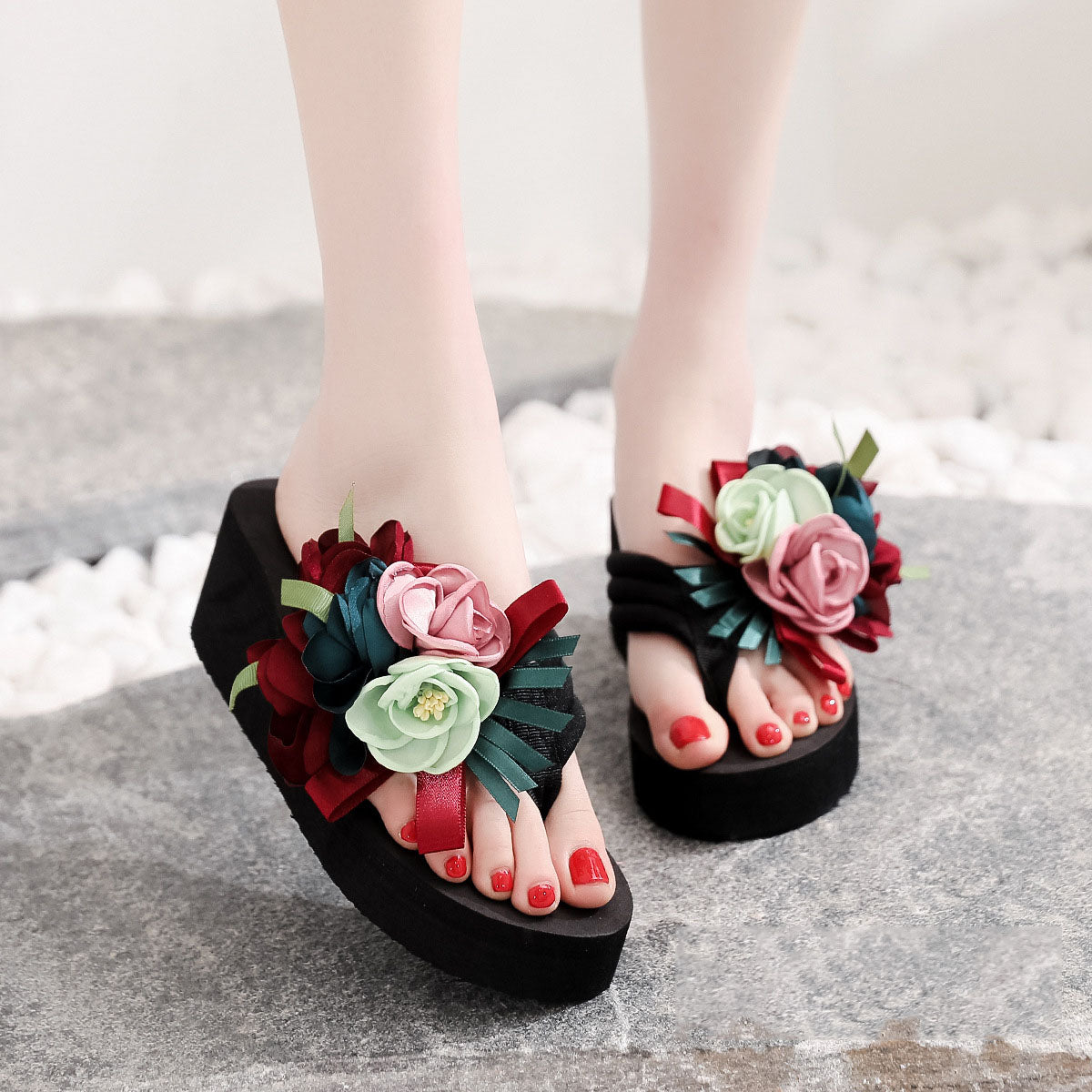 Flower Wedge Platform Flip Flops for Beach Fashion