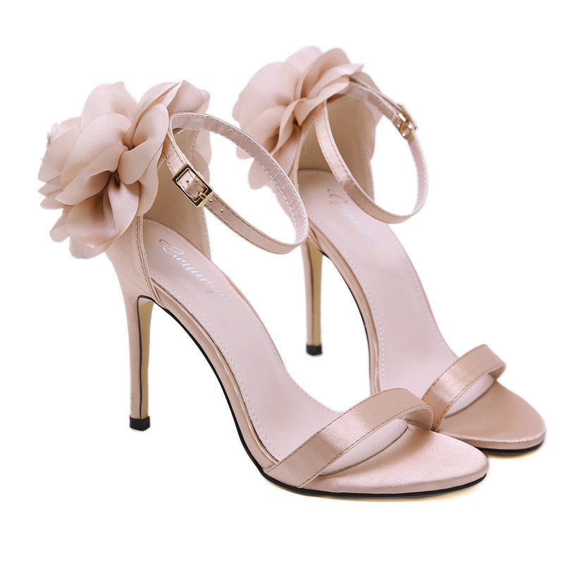 Women's Floral Heeled Sandals with Strappy Design