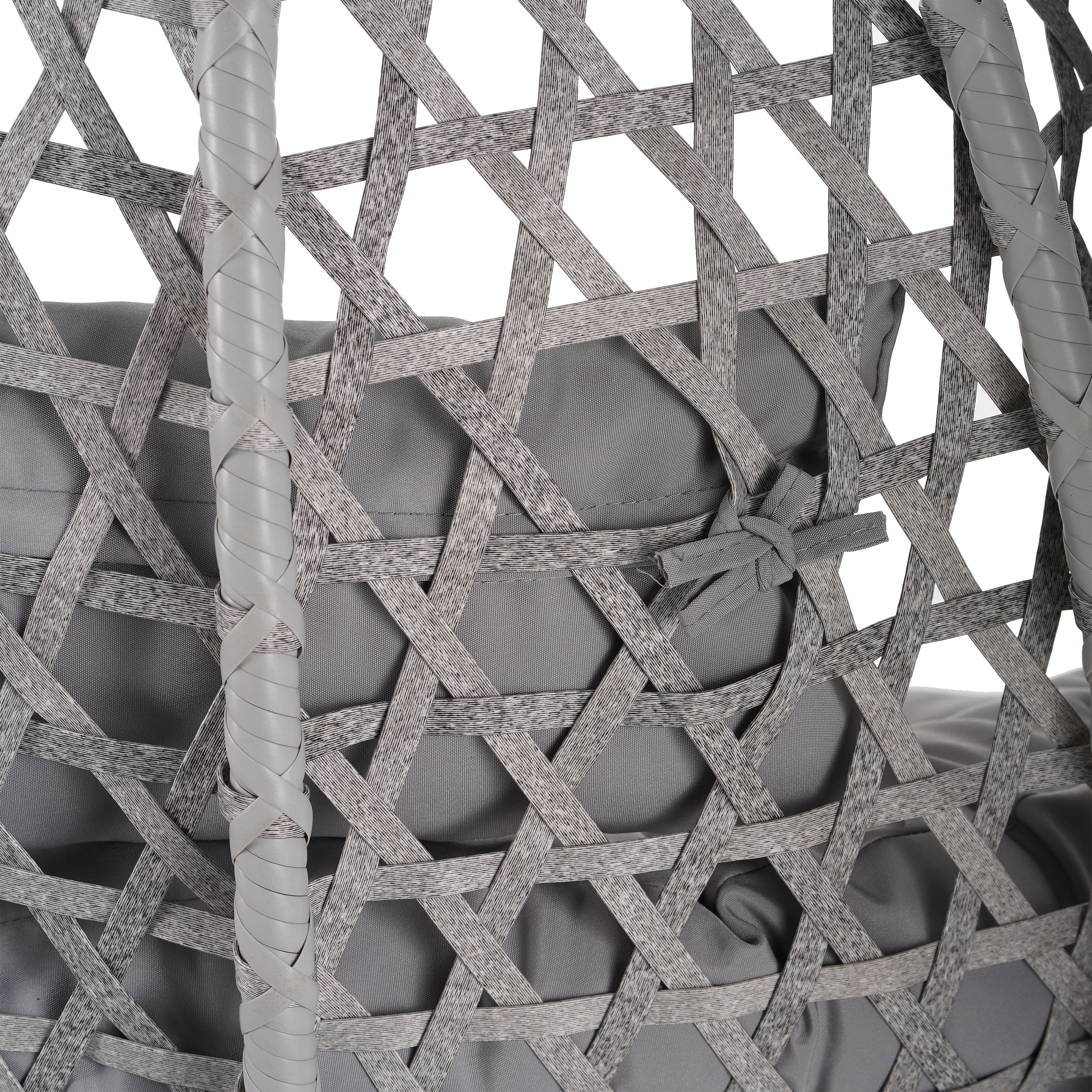 Versatile Hanging Egg Chair for Indoor and Outdoor Use