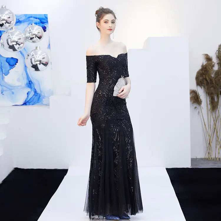 Elegant Champagne One-Shoulder Mermaid Evening Gown