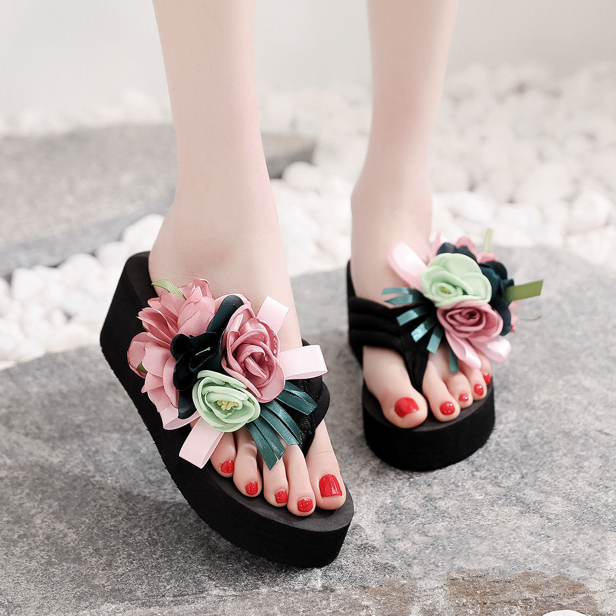 Flower Wedge Platform Flip Flops for Beach Fashion