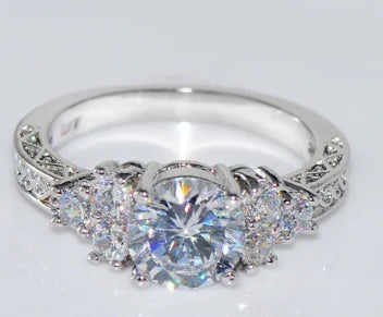 Zirconia Diamond Ring - Fashionable Design