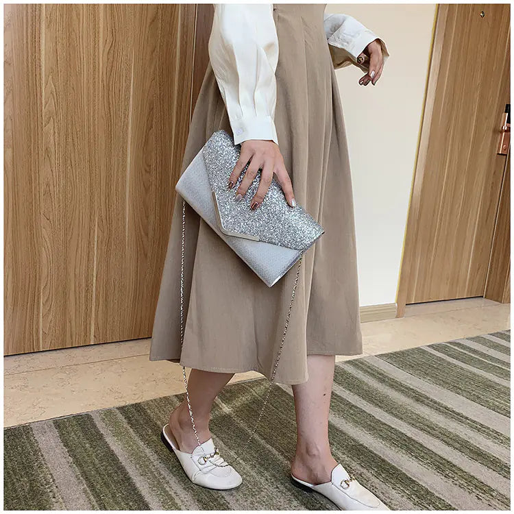Fashionable Women's Chain Envelope Clutch Bag